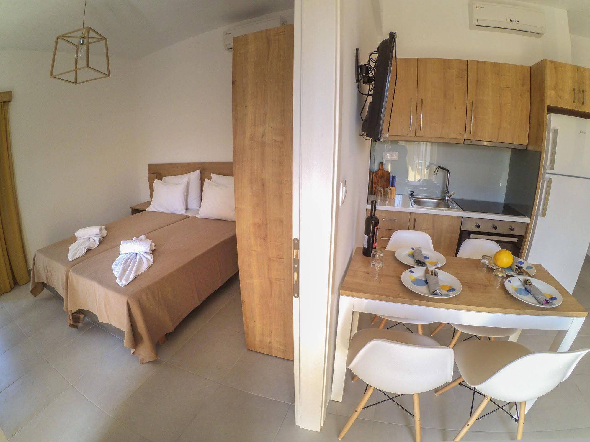 Castell Hotel 키사모스 외부 사진
